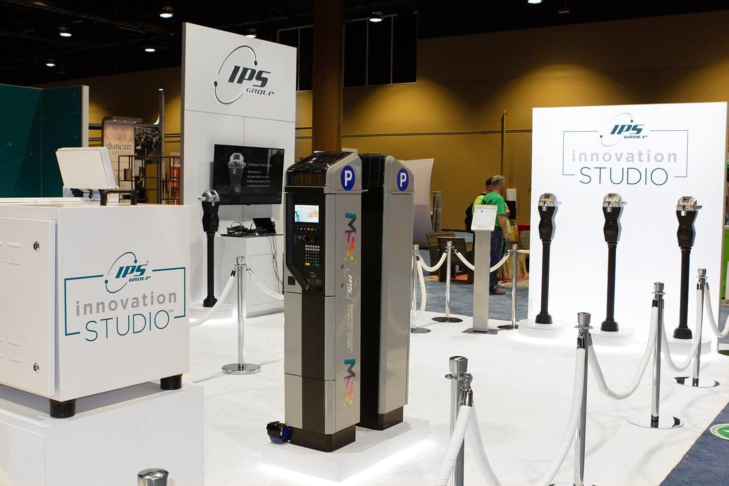 Smart Parking with Innovation Studio IPS Group